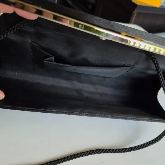 Purse/Clutch - Picture 7 of 7